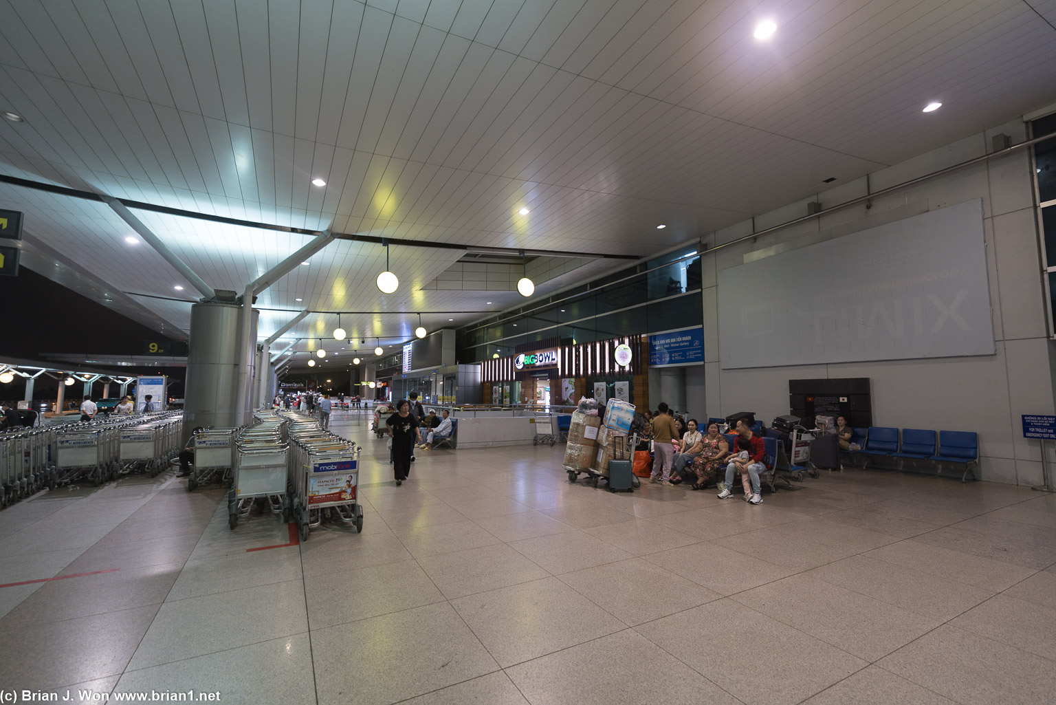 3:45am and back at the airport.