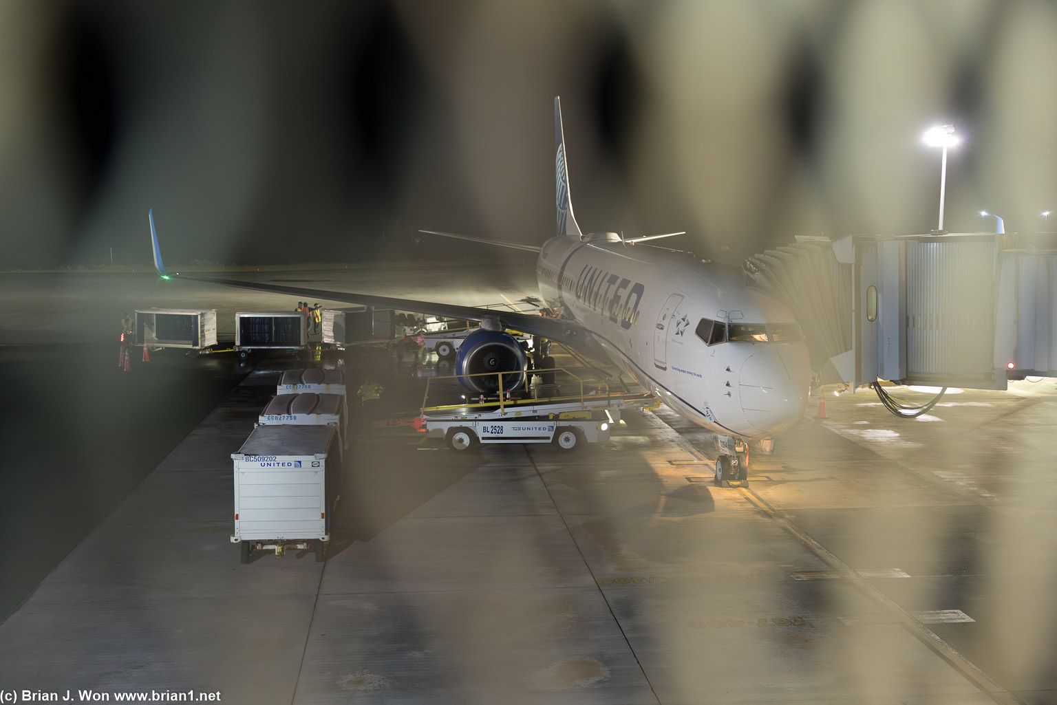 N33264, 24 year old 737-800, arrived in Palau.