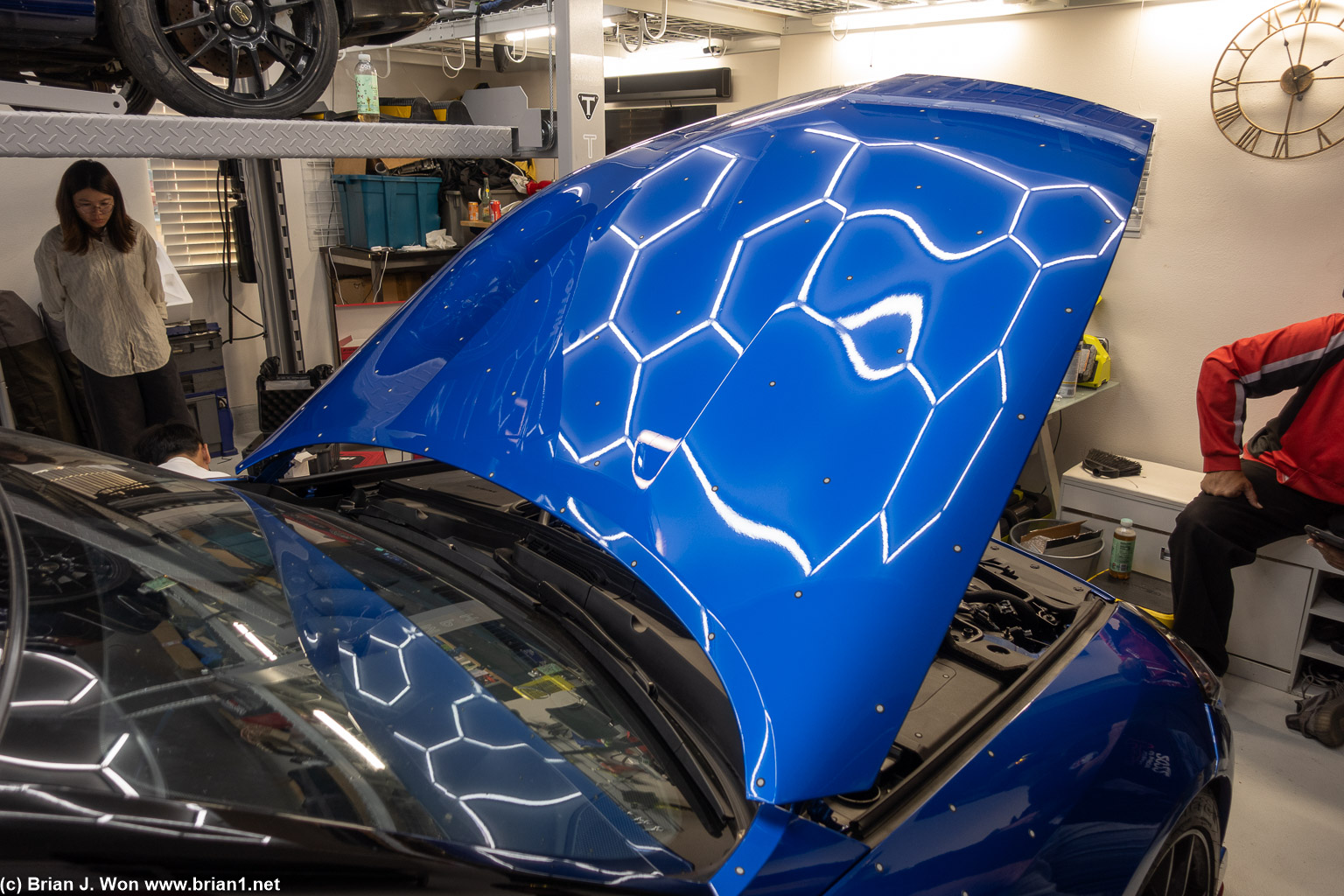 ICOOH doing 3D scanning of the hood.