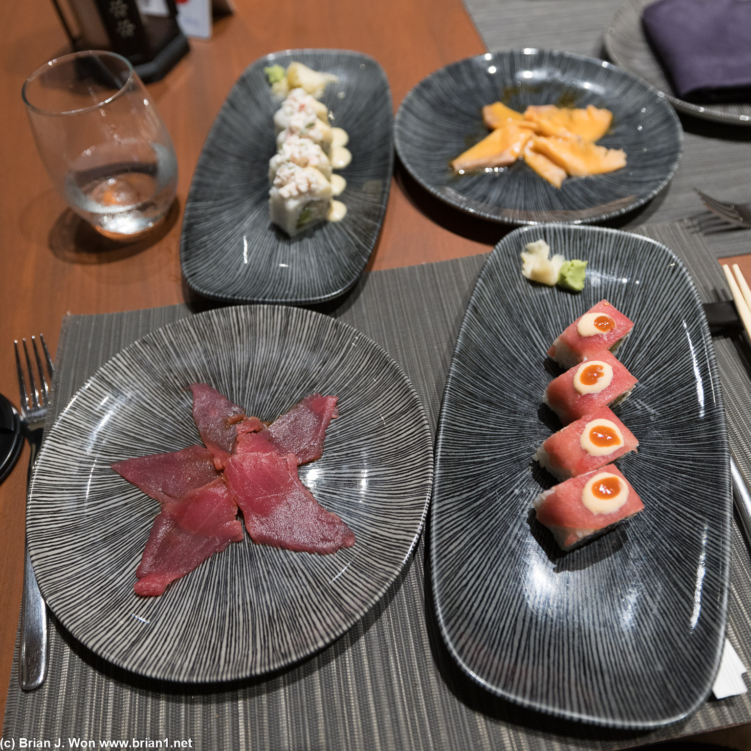 Seishin's raw dishes were terrible, the cooked food might have been better, but there was a long wait for cooked food.